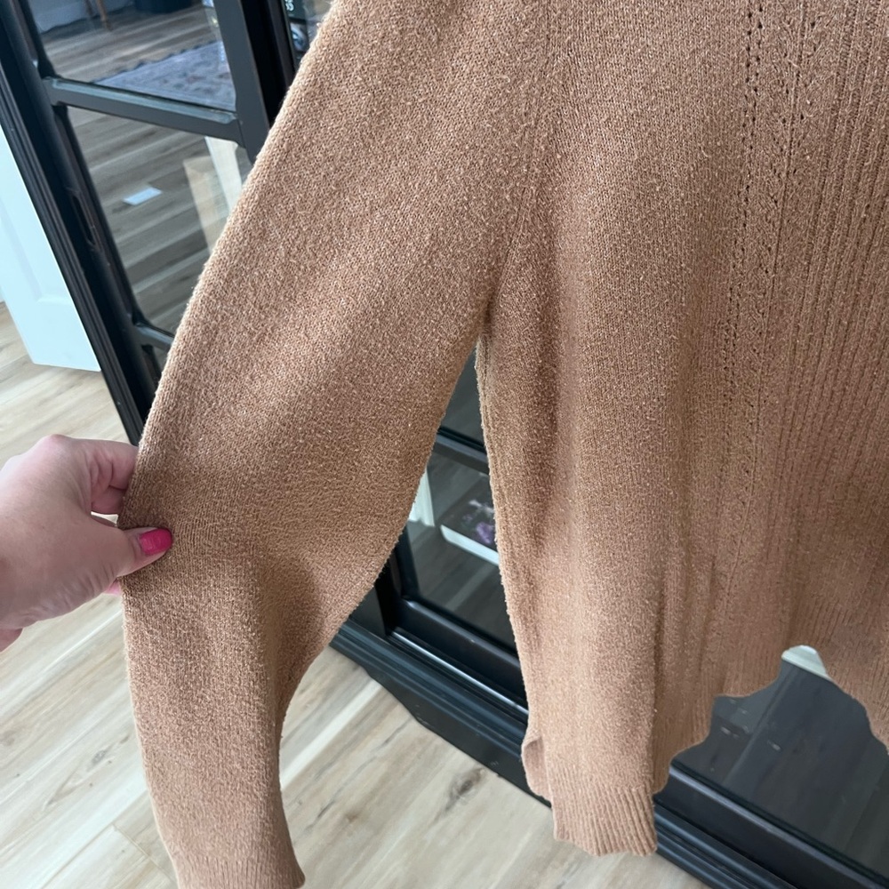Old Navy Long Sleeve Sweater. Women’s Sz-XL. Neutral Camel. Tunic Length. - Picture 2 of 6